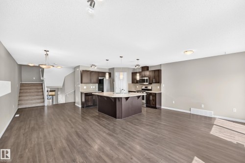 1941 Chapman Road, Edmonton, AB 
