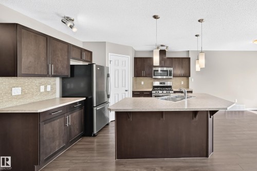1941 Chapman Road, Edmonton, AB 