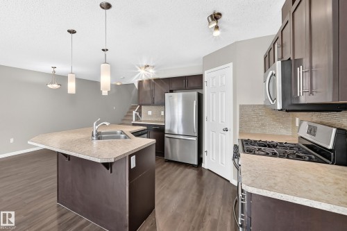 1941 Chapman Road, Edmonton, AB 