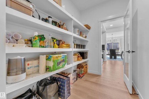 1538 Grant Way Nw, Edmonton, AB - Indoor With Storage