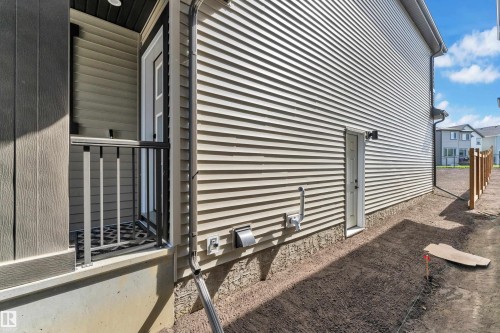 1538 Grant Way Nw, Edmonton, AB - Outdoor
