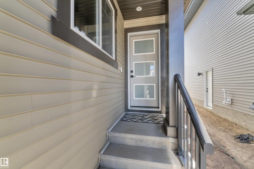 1538 Grant Way Nw, Edmonton, AB - Outdoor With Exterior