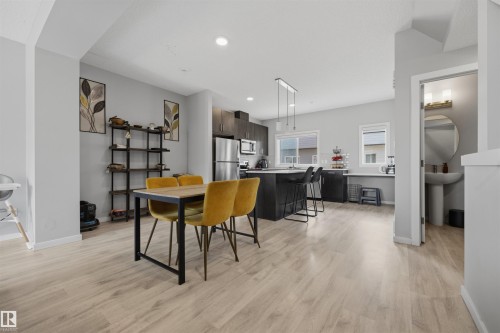 26 804 Welsh Drive, Edmonton, AB 