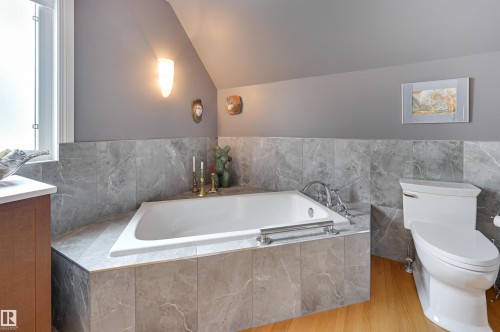 106 St George'S Crescent, Edmonton, AB 