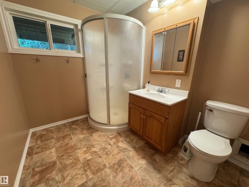 59416 Rng Rd 94, Rural St. Paul County, AB - Indoor Photo Showing Bathroom