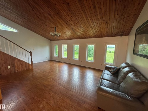 59416 Rng Rd 94, Rural St. Paul County, AB - Indoor