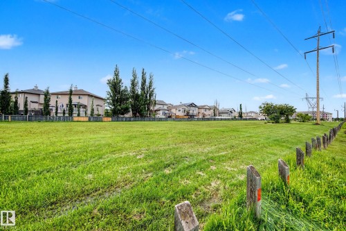 16114 43 Street, Edmonton, AB 
