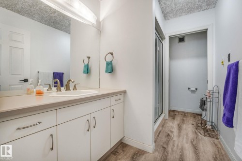 Ensuite with Steam Shower - 783 Wheeler Road W, Edmonton, AB 