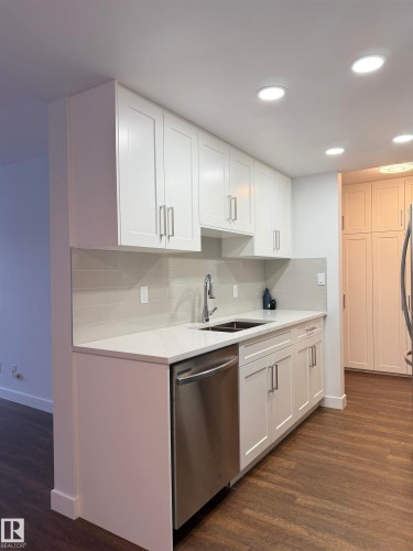 103 10511 19 Avenue, Edmonton, AB 