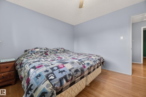 2027 38 Street, Edmonton, AB 