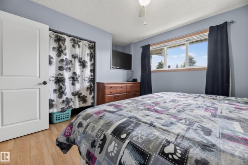 2027 38 Street, Edmonton, AB 