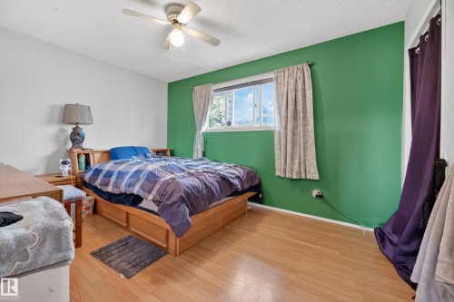 2027 38 Street, Edmonton, AB 