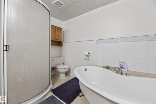 2027 38 Street, Edmonton, AB 