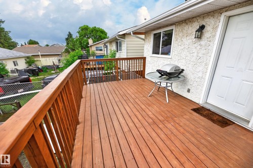 2027 38 Street, Edmonton, AB 