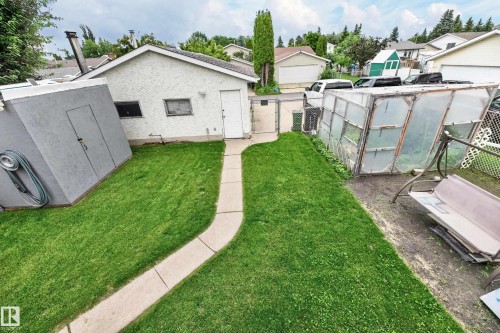 2027 38 Street, Edmonton, AB 