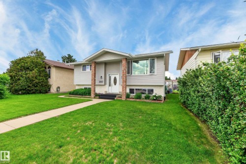 2027 38 Street, Edmonton, AB 