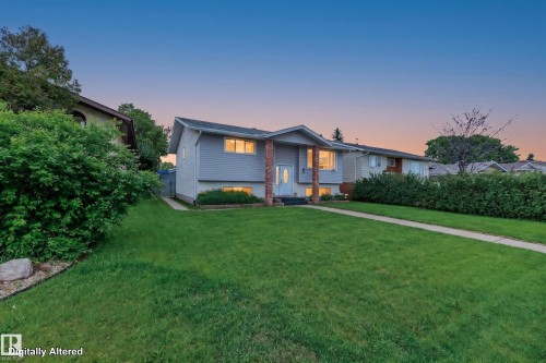 2027 38 Street, Edmonton, AB 