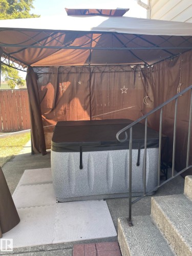 7934 81 Avenue, Edmonton, AB 