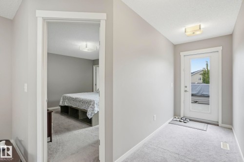Light gray walls with white trim throughout - 4320 Annett Common, Edmonton, AB - Indoor