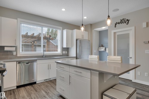 7007 Summerside Grande Boulevard, Edmonton, AB 