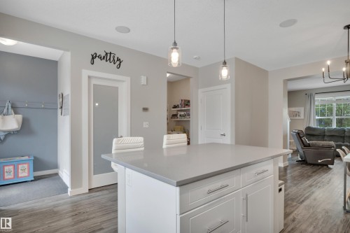 7007 Summerside Grande Boulevard, Edmonton, AB 