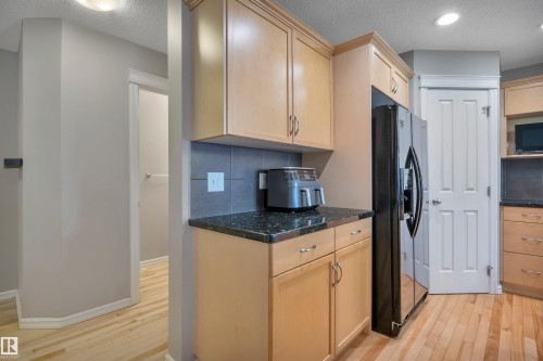 5912 8 Avenue, Edmonton, AB 