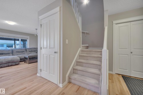 5912 8 Avenue, Edmonton, AB 