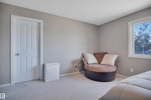 5912 8 Avenue, Edmonton, AB 