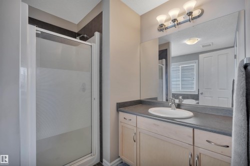 5912 8 Avenue, Edmonton, AB 