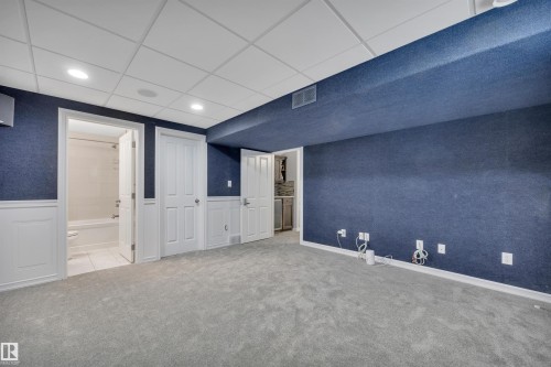 5912 8 Avenue, Edmonton, AB 