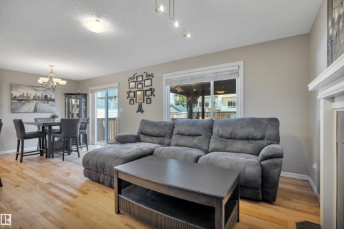 5912 8 Avenue, Edmonton, AB 