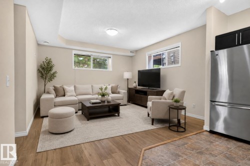 18 6520 2 Avenue, Edmonton, AB 