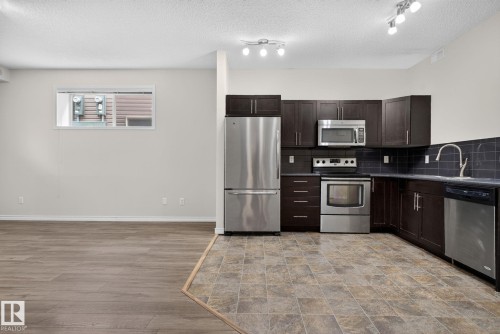 18 6520 2 Avenue, Edmonton, AB 