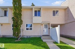 21 LAKEWOOD Village  Edmonton, AB T6K 2B3