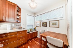 adjacent breakfast nook - 