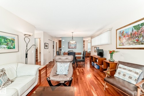 7930 111 Street, Edmonton, AB - Indoor Photo Showing Living Room