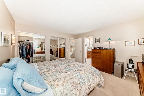 7930 111 Street, Edmonton, AB - Indoor Photo Showing Bedroom