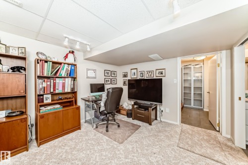 7930 111 Street, Edmonton, AB - Indoor Photo Showing Office