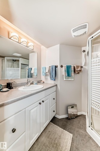 7930 111 Street, Edmonton, AB - Indoor Photo Showing Other Room