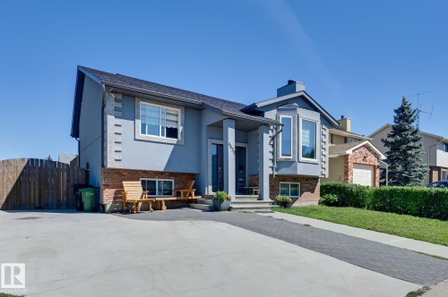 4628 37 Avenue Nw, Edmonton, AB - Outdoor With Facade