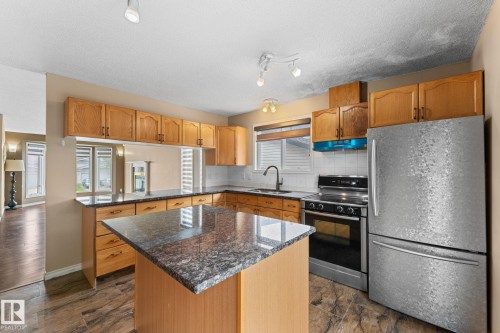 66 Ozerna Road, Edmonton, AB 