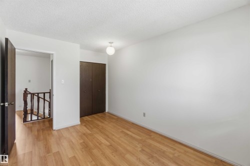2716 136A Avenue, Edmonton, AB 