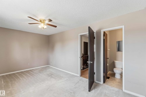 2716 136A Avenue, Edmonton, AB 