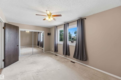 2716 136A Avenue, Edmonton, AB 