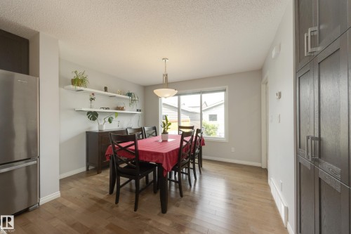 7987 Erasmus Crescent, Edmonton, AB 