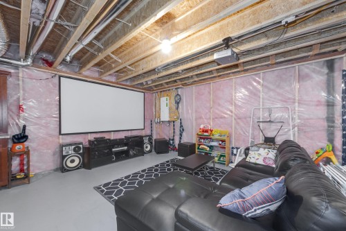 7987 Erasmus Crescent, Edmonton, AB 
