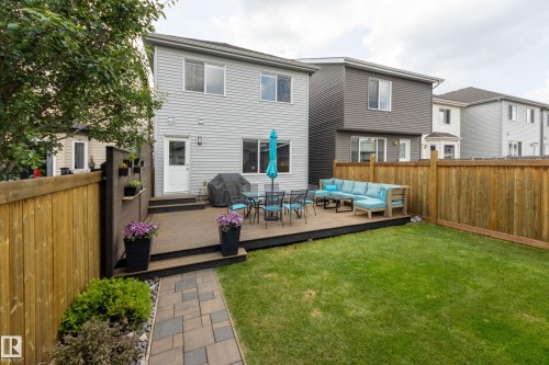 7987 Erasmus Crescent, Edmonton, AB 