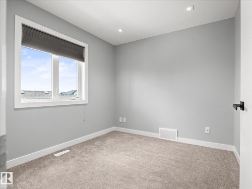 31 Dillworth Crescent, Spruce Grove, AB 