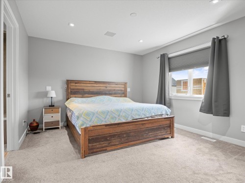 31 Dillworth Crescent, Spruce Grove, AB 