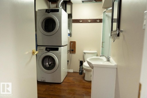 Image quality insufficient for description - 183 Dechene Road, Edmonton, AB 
